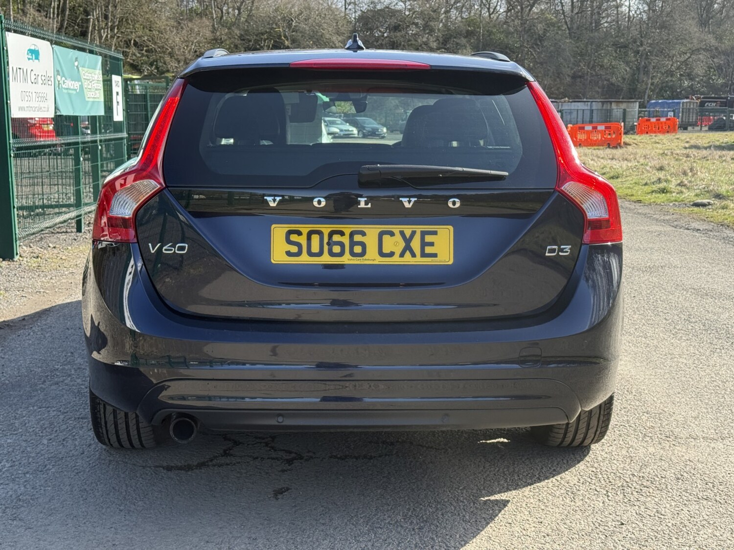 Used Volvo V60 2017 for sale - 78070569: Photo 7