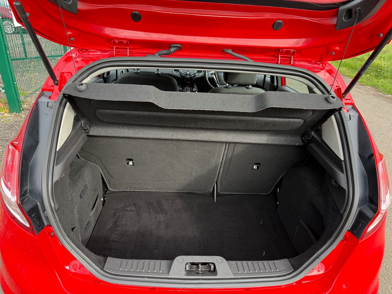 Used Ford Fiesta 2015 for sale - 76853380: Photo 30