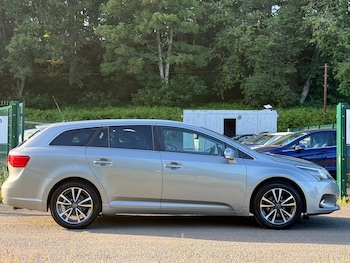 Used Toyota Avensis 2015 for sale - 78969994: Photo