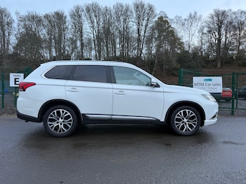 Used Mitsubishi Outlander 2015 for sale - 76738528: Photo