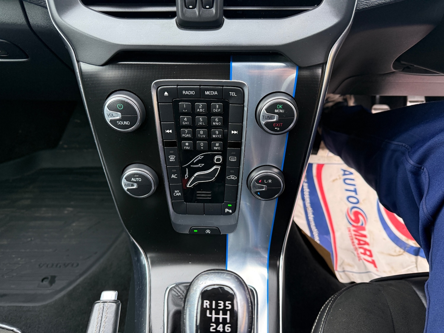 Used Volvo V40 2014 for sale - 77324744: Photo 27