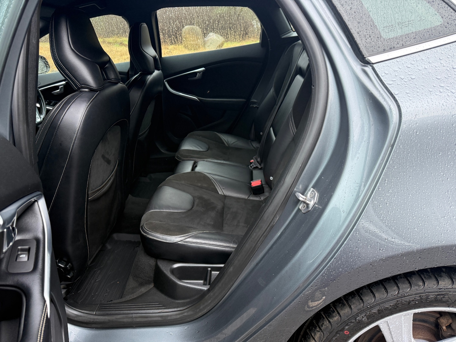 Used Volvo V40 2014 for sale - 77324744: Photo 32