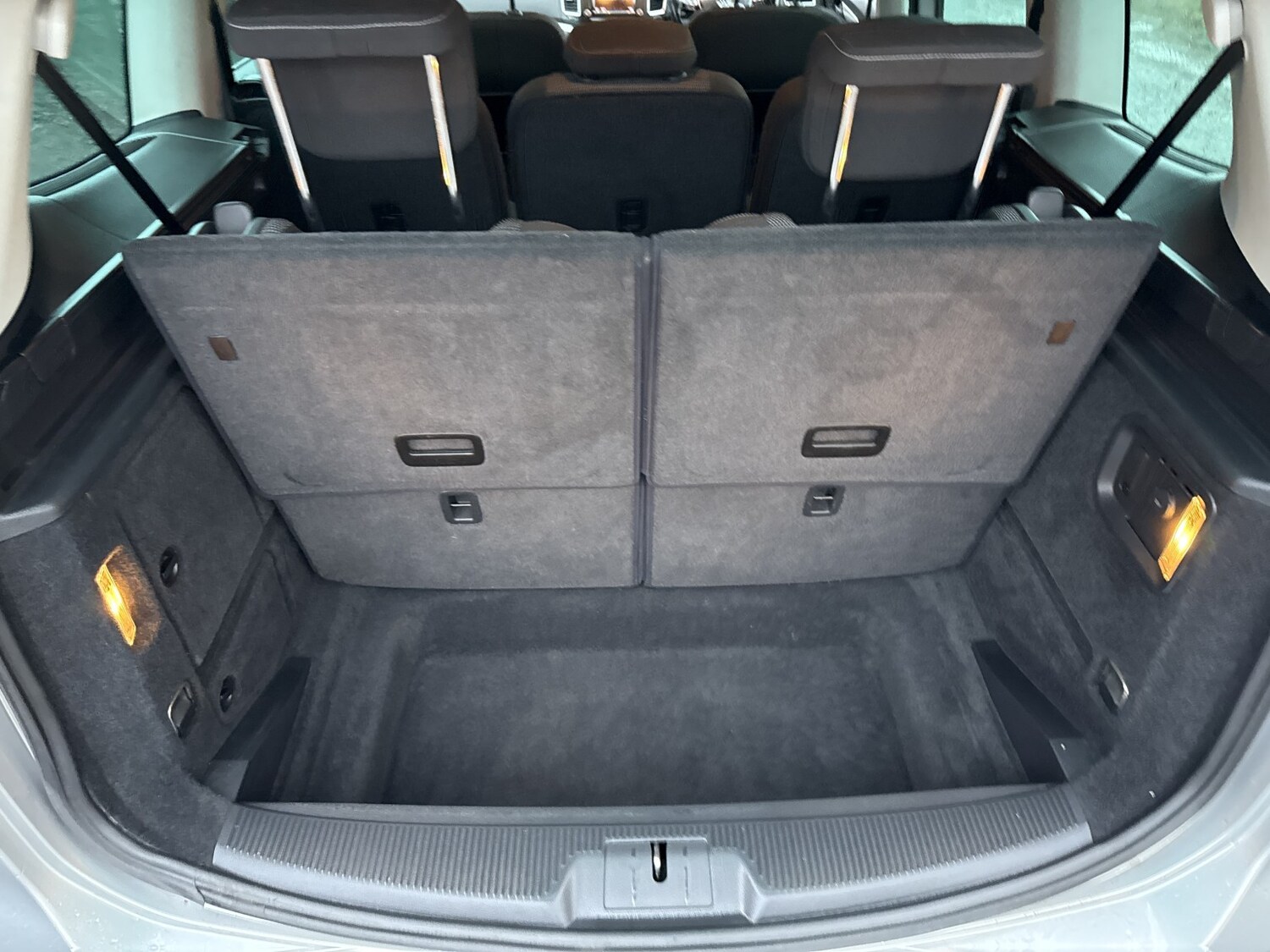 Used Volkswagen Sharan 2017 for sale - 77801771: Photo 39