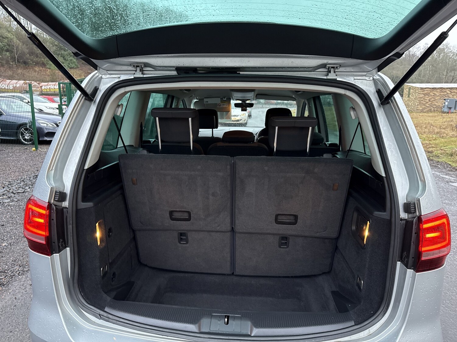 Used Volkswagen Sharan 2017 for sale - 77801771: Photo 40