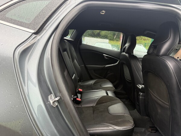 Used Volvo V40 2014 for sale - 74918874: Photo 15