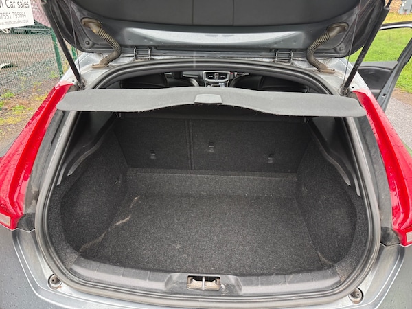 Used Volvo V40 2014 for sale - 74918874: Photo 18