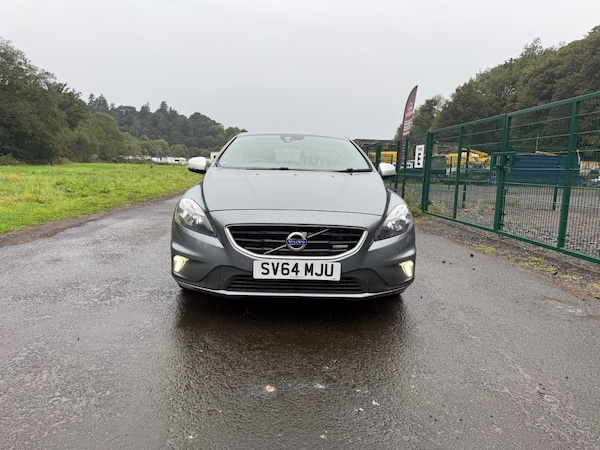 Used Volvo V40 2014 for sale - 74918874: Photo 2