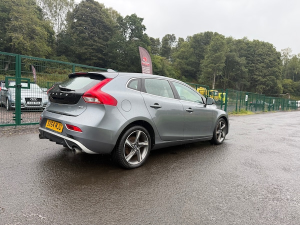 Used Volvo V40 2014 for sale - 74918874: Photo 3