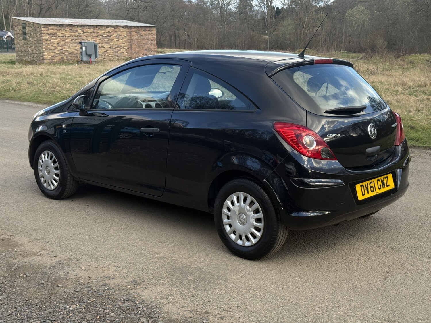 Used Vauxhall Corsa 2011 for sale - 78112110: Photo 8