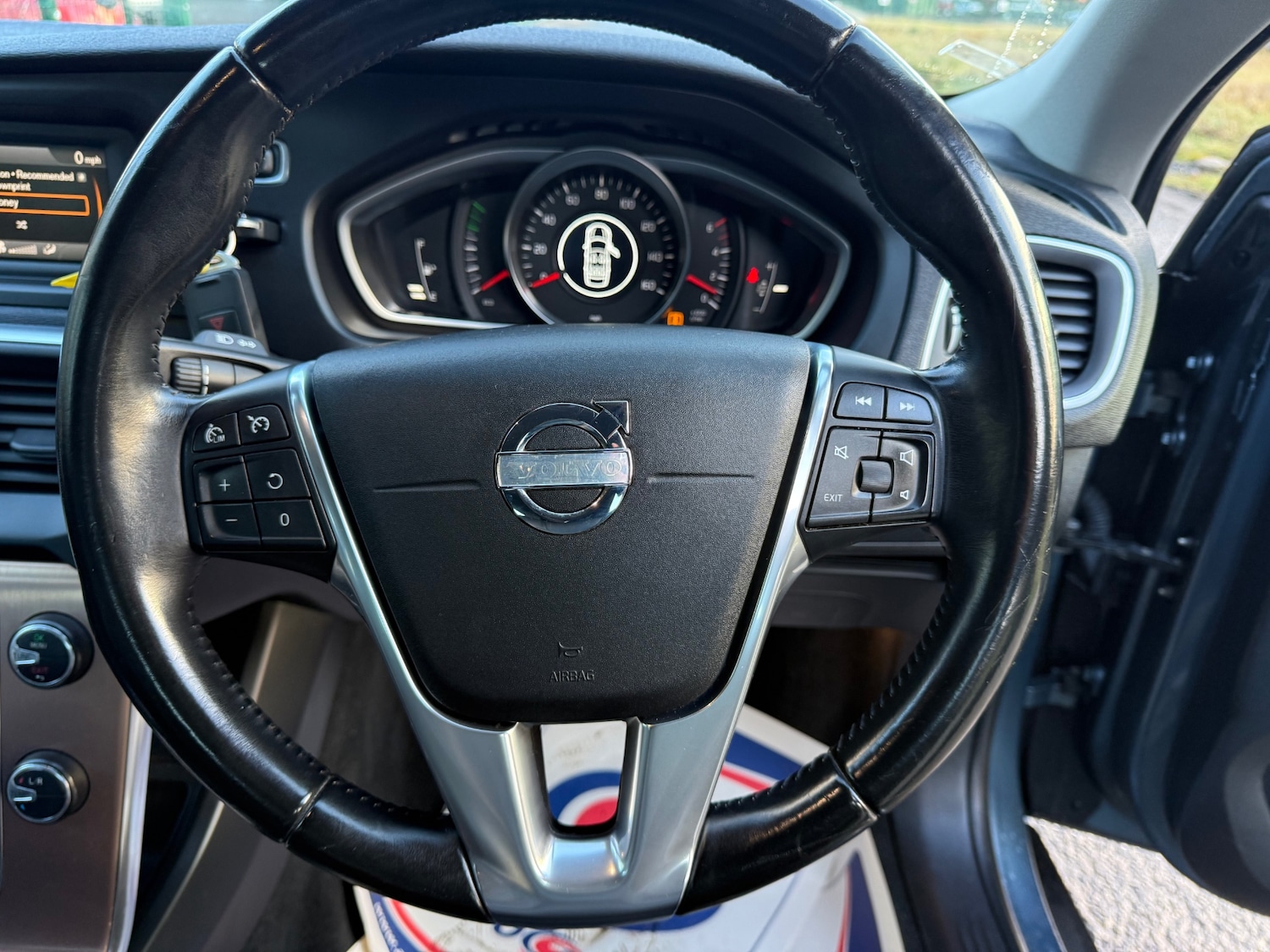 Used Volvo V40 2013 for sale - 76750217: Photo 20