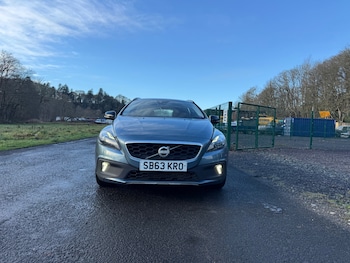 Used Volvo V40 2013 for sale - 76750217: Photo