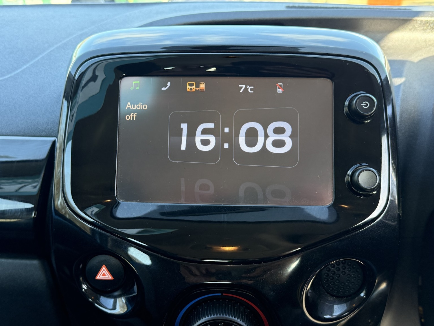 Used Toyota AYGO 2016 for sale - 78018326: Photo 24