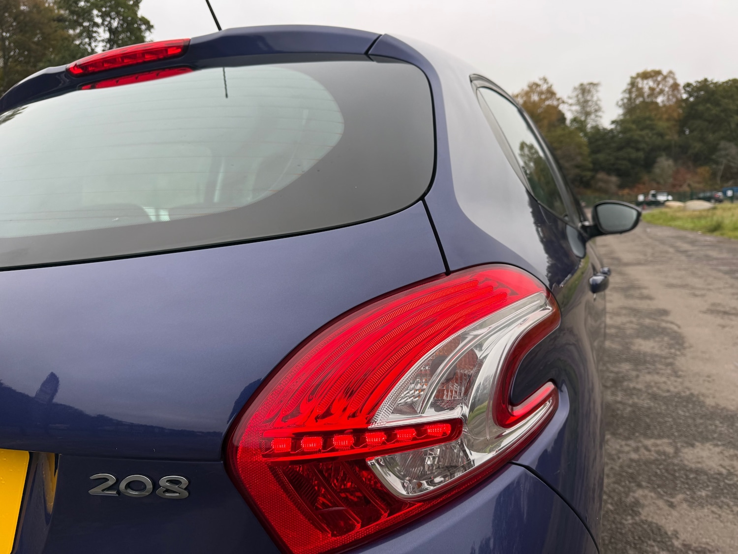 Used Peugeot 208 2014 for sale - 76853384: Photo 11
