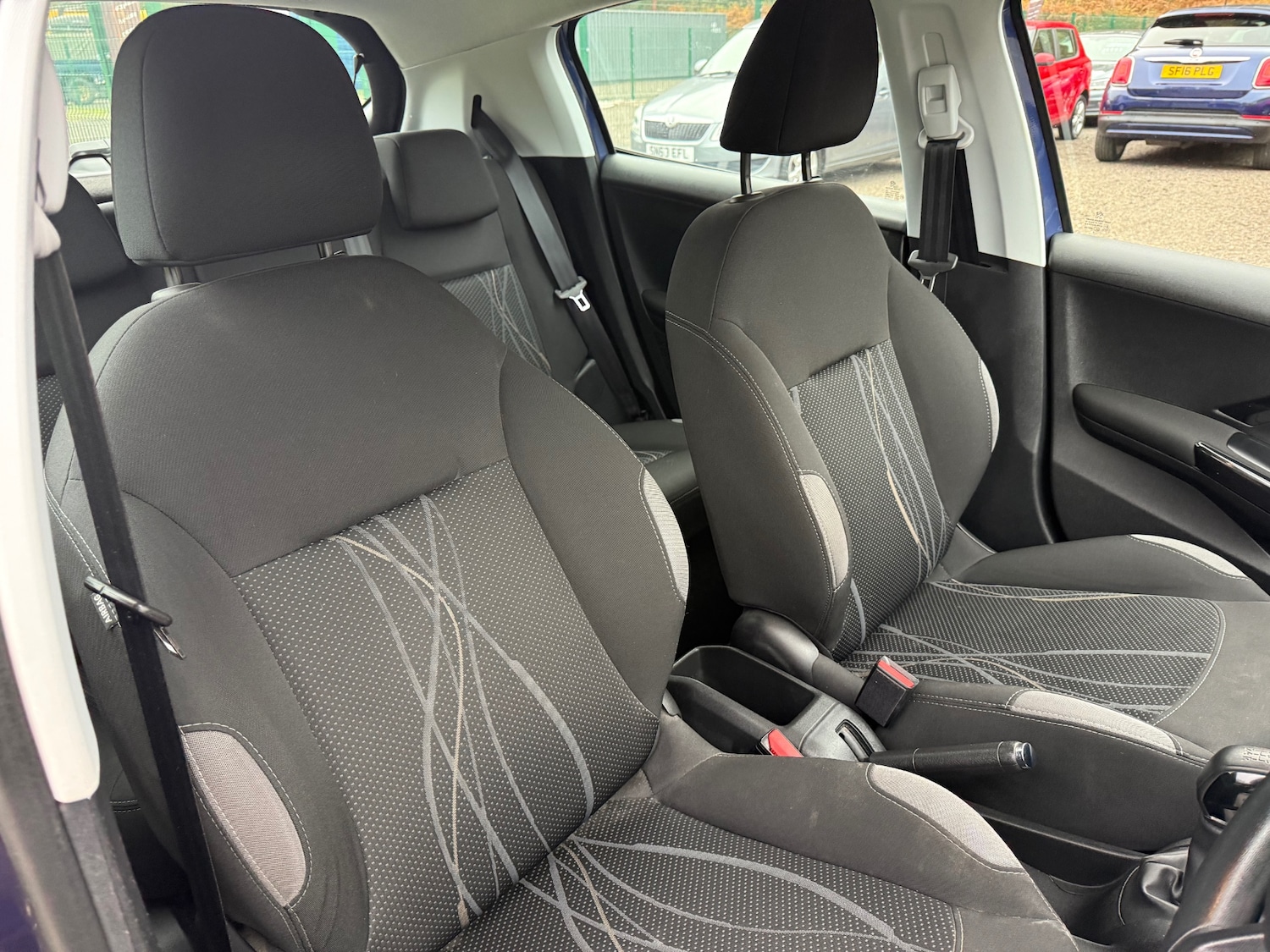 Used Peugeot 208 2014 for sale - 76853384: Photo 22