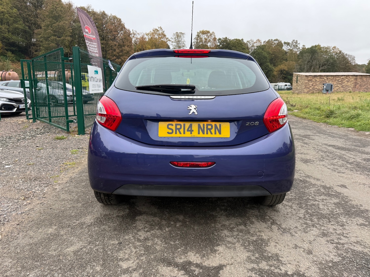 Used Peugeot 208 2014 for sale - 76853384: Photo 6