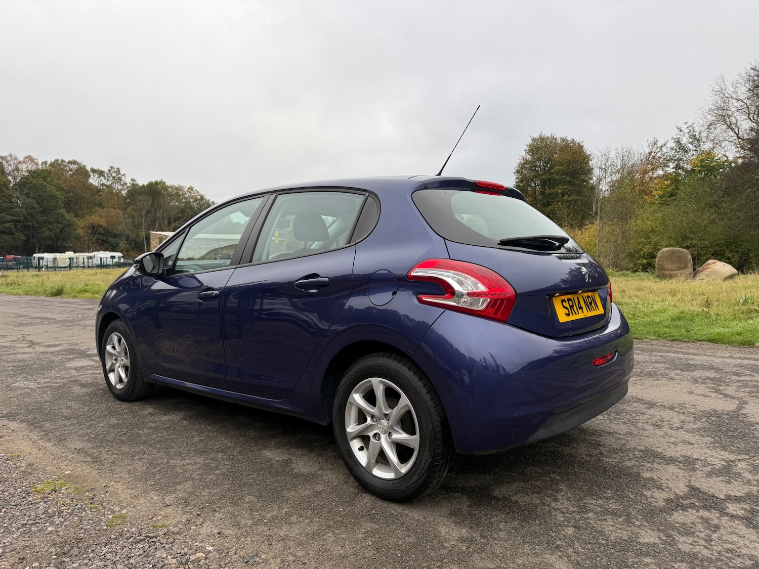 Used Peugeot 208 2014 for sale - 76853384: Photo 7