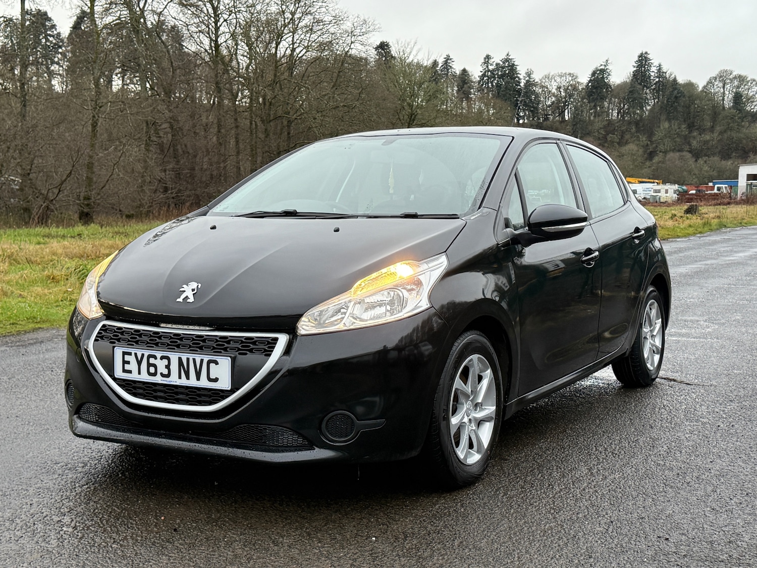 Used Peugeot 208 2013 for sale - 76940060: Photo 10
