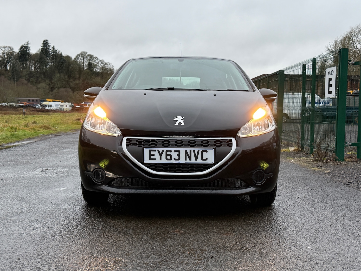 Used Peugeot 208 2013 for sale - 76940060: Photo 2