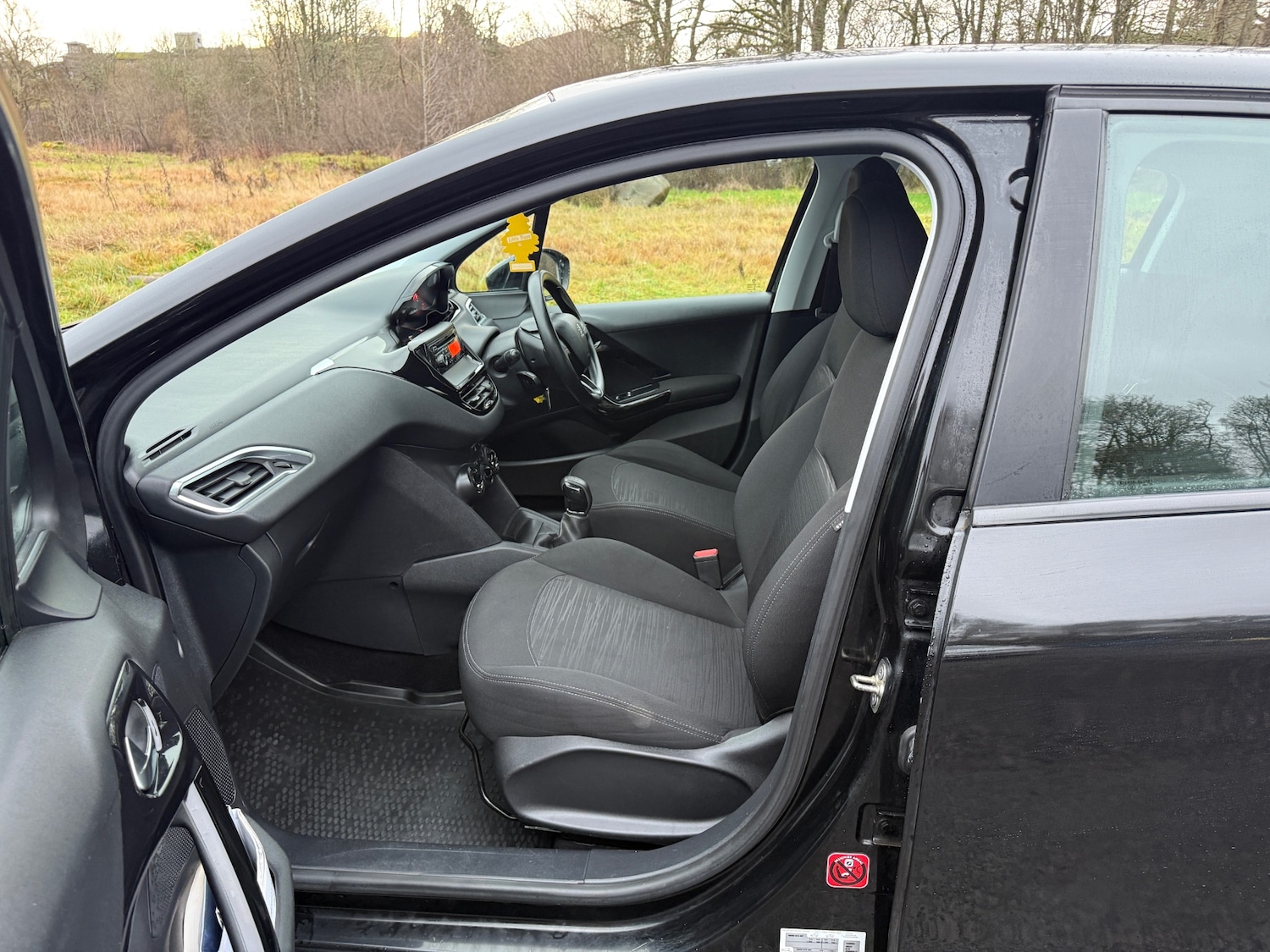 Used Peugeot 208 2013 for sale - 76940060: Photo 25