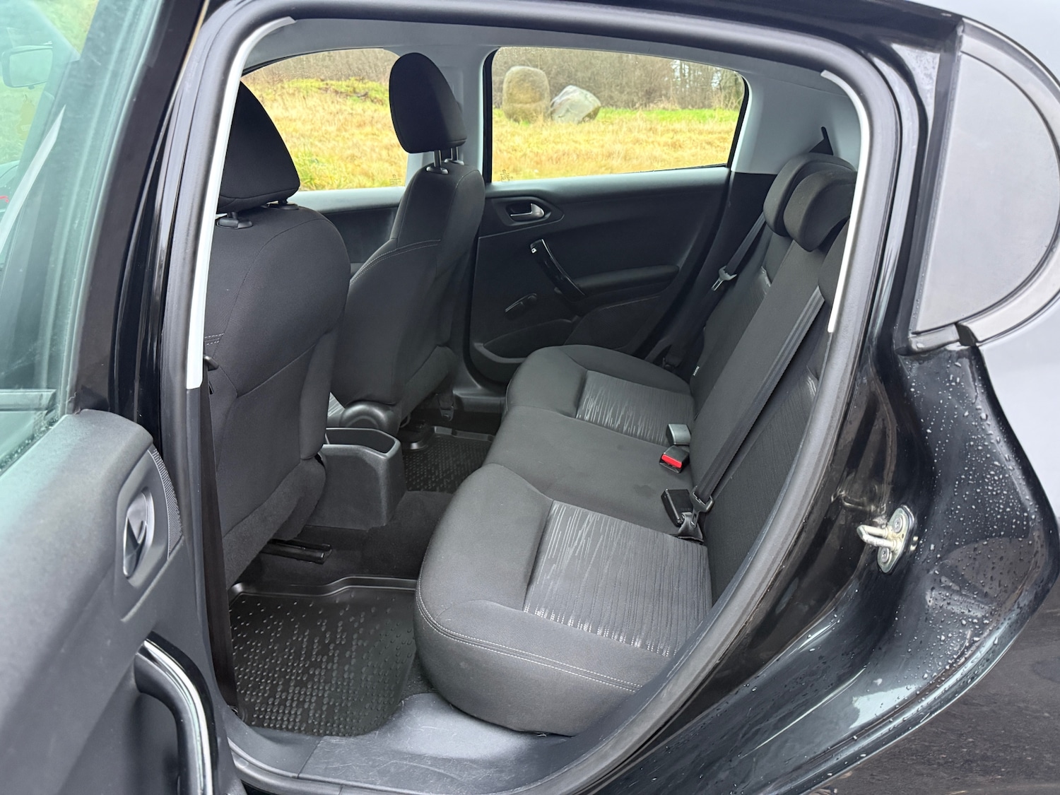 Used Peugeot 208 2013 for sale - 76940060: Photo 28