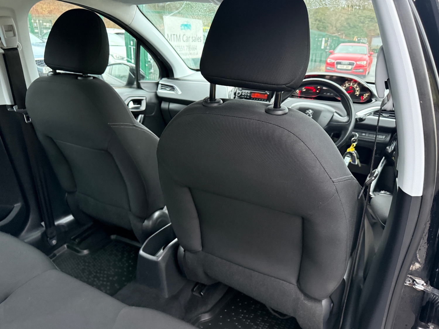 Used Peugeot 208 2013 for sale - 76940060: Photo 33