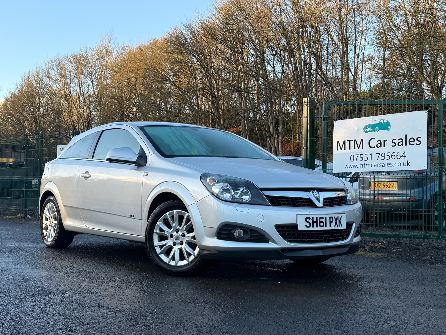 Used Vauxhall Astra 2011 for sale - 77187267: Photo 1