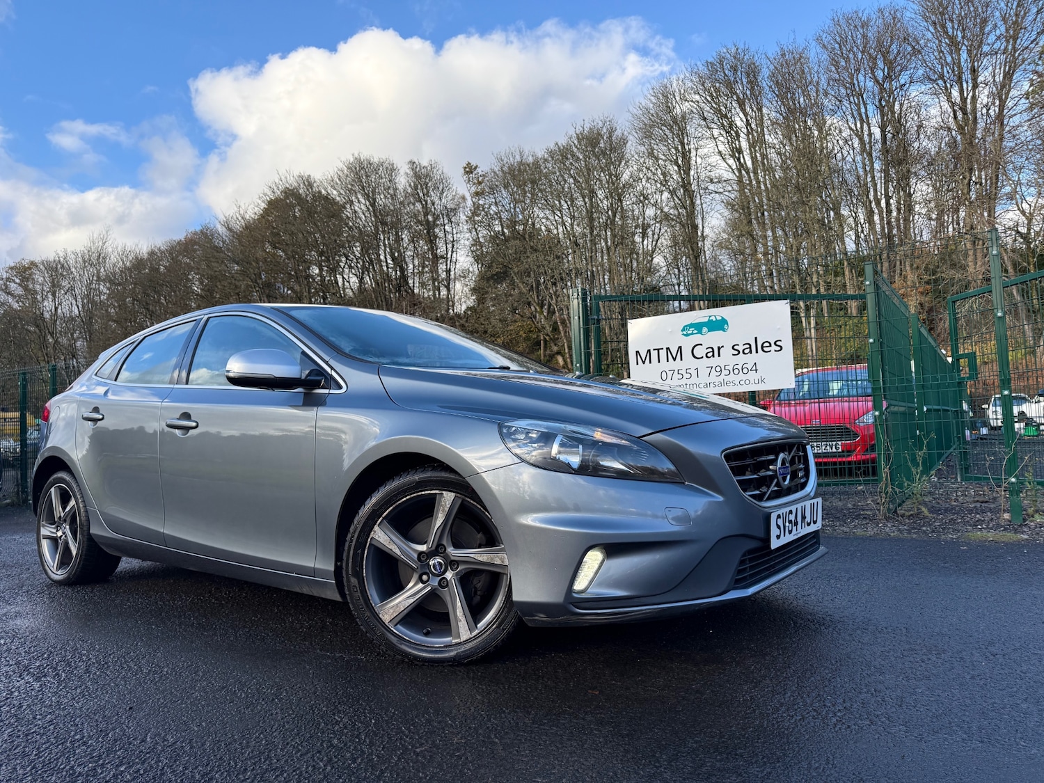 Used Volvo V40 2014 for sale - 76540928: Photo 1