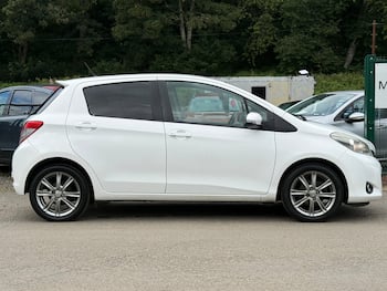 Used Toyota Yaris 2013 for sale - 79611858: Photo