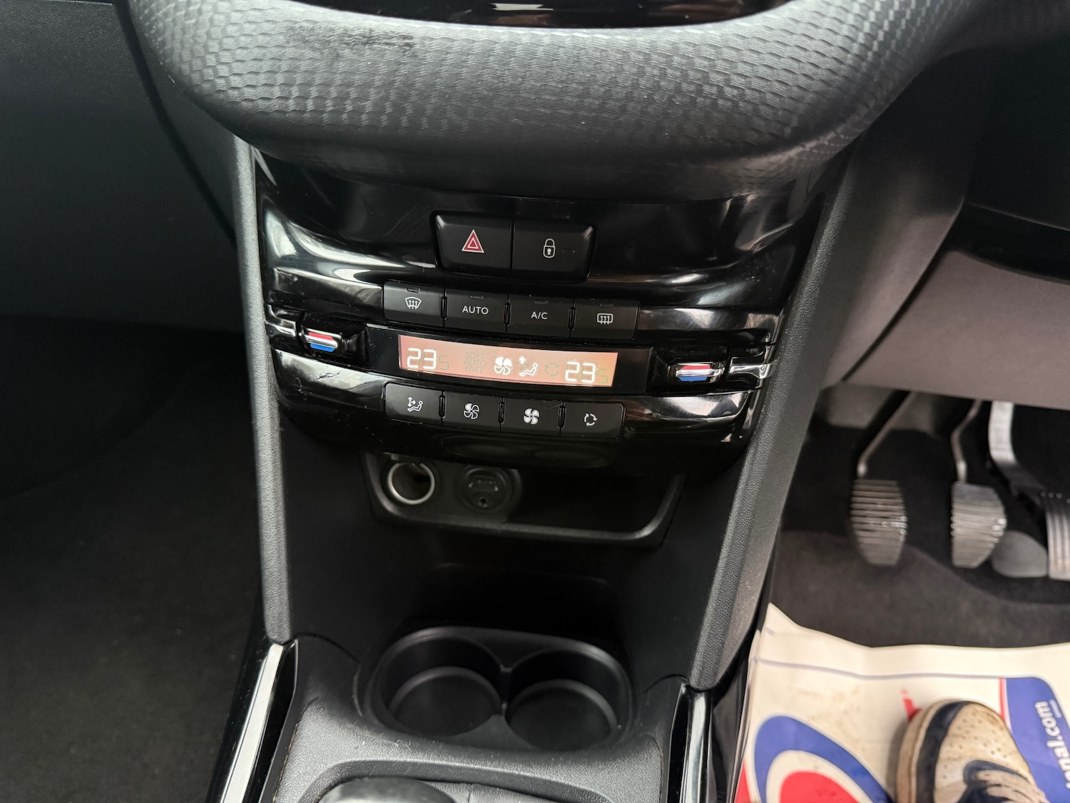 Used Peugeot 2008 2016 for sale - 76879104: Photo 23