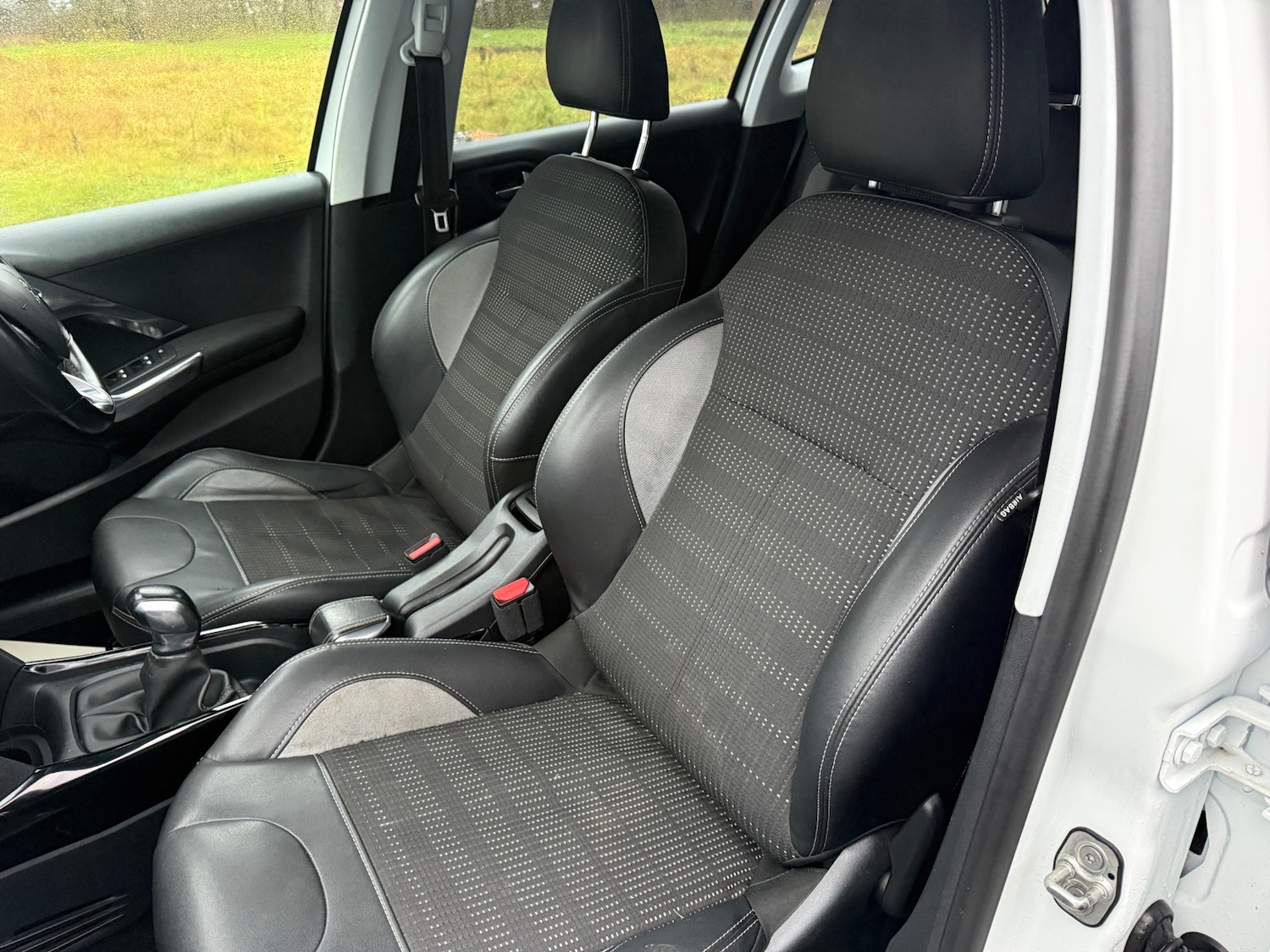 Used Peugeot 2008 2016 for sale - 76879104: Photo 25