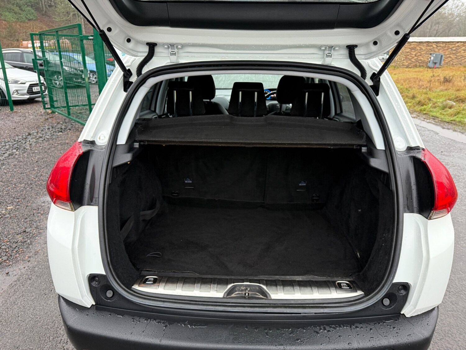 Used Peugeot 2008 2016 for sale - 76879104: Photo 33