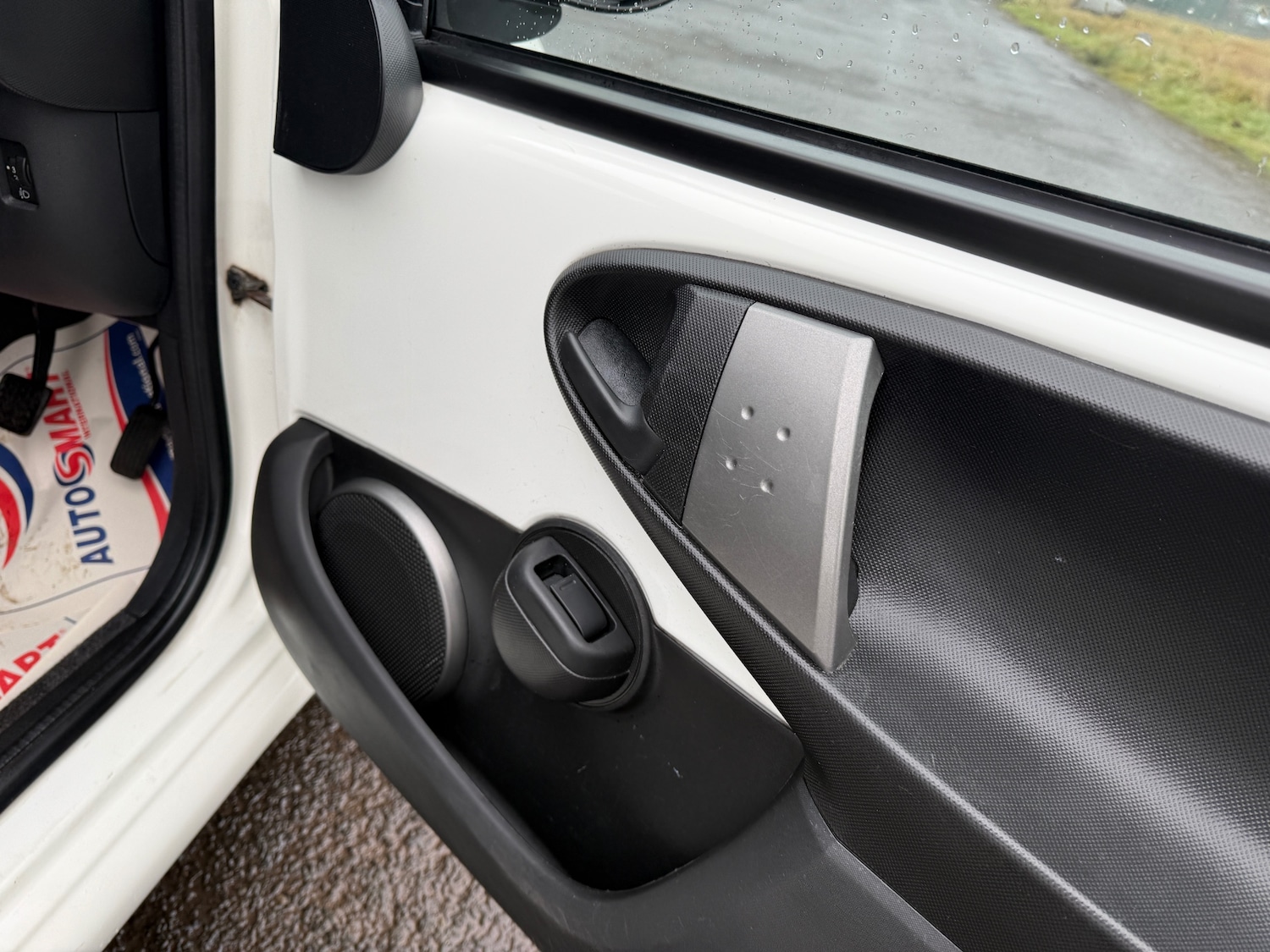 Used Toyota AYGO 2012 for sale - 76855336: Photo 17