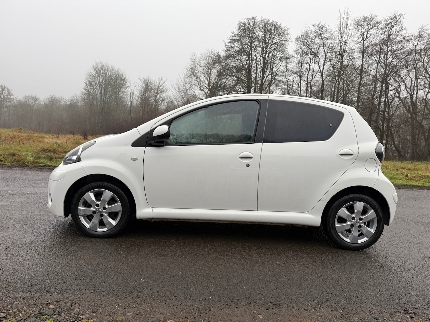 Used Toyota AYGO 2012 for sale - 76855336: Photo 9