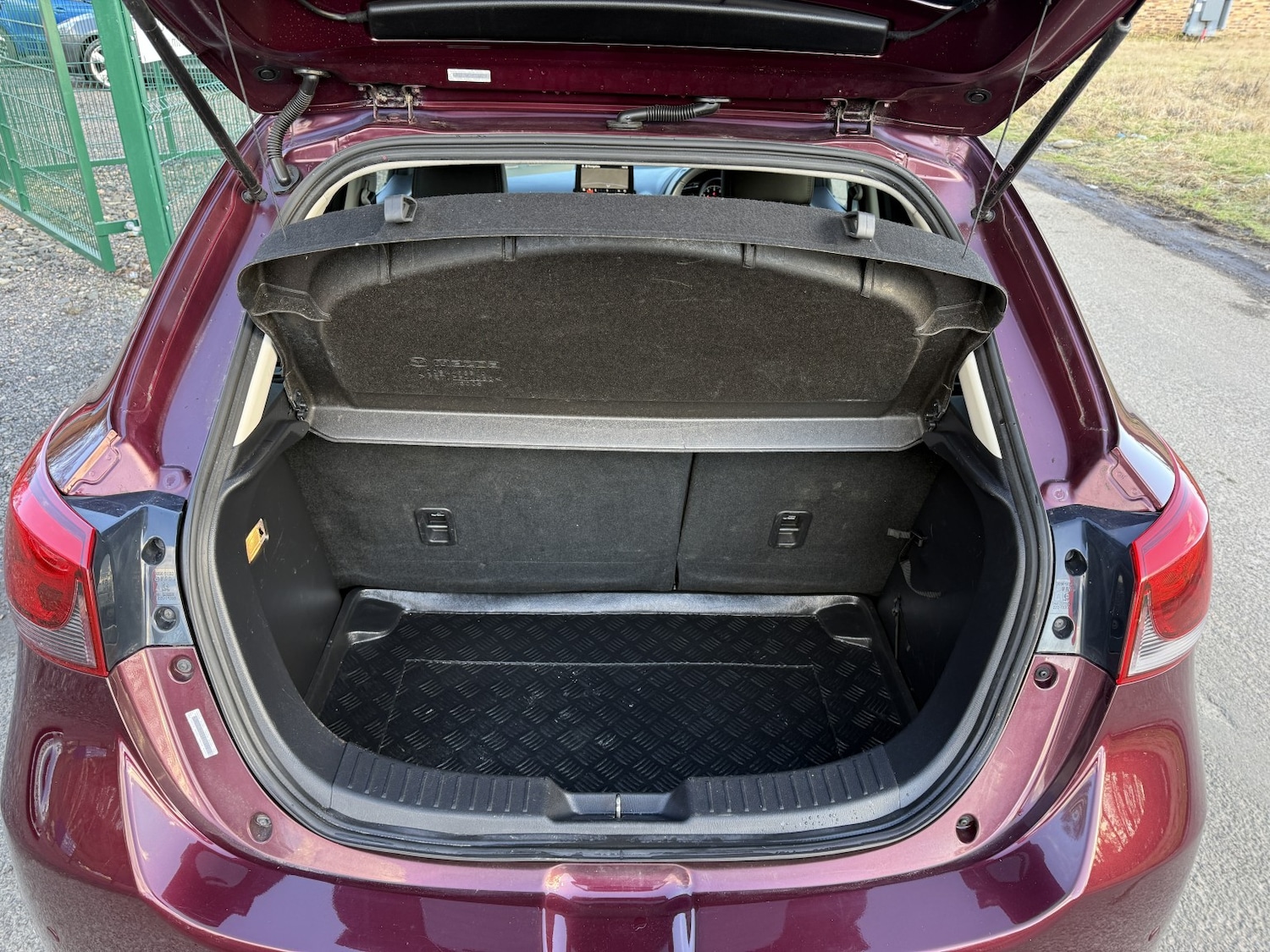 Used Mazda Mazda2 2018 for sale - 77801789: Photo 38