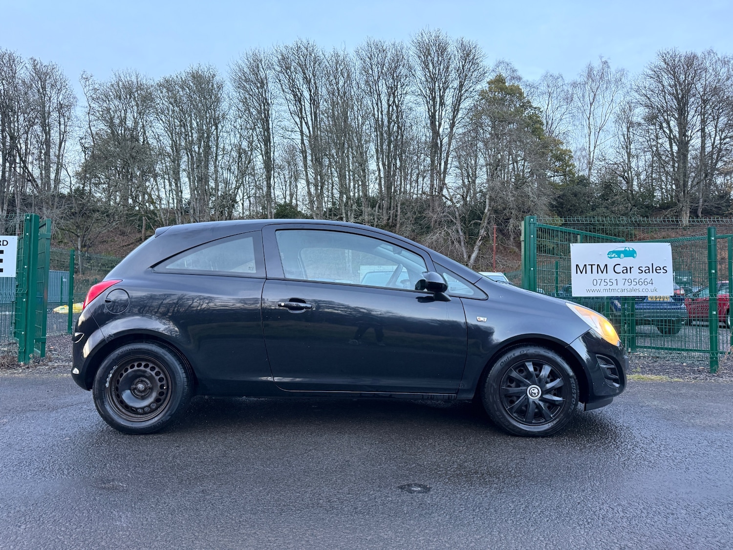 Used Vauxhall Corsa 2011 for sale - 76855340: Photo 4