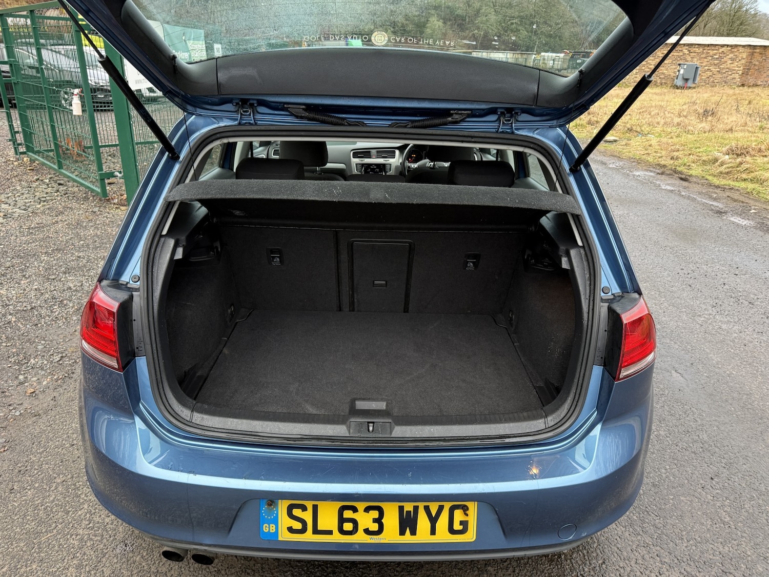 Used Volkswagen Golf 2013 for sale - 77801807: Photo 36