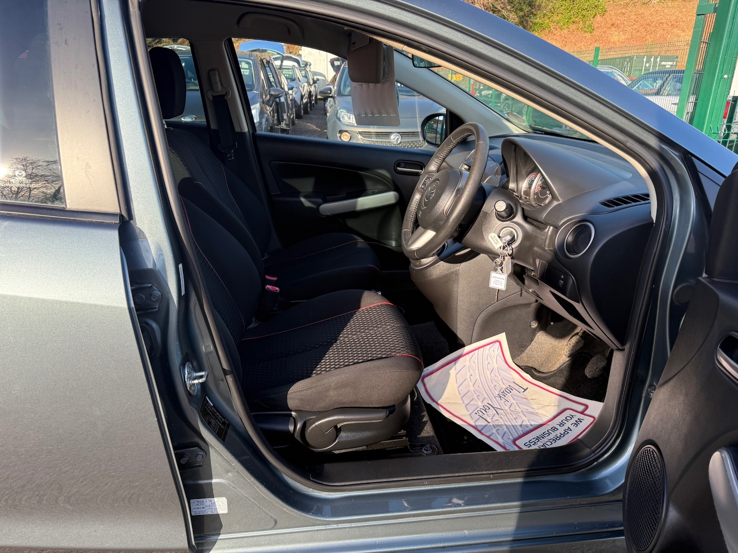 Used Mazda Mazda2 2012 for sale - 77581237: Photo 17