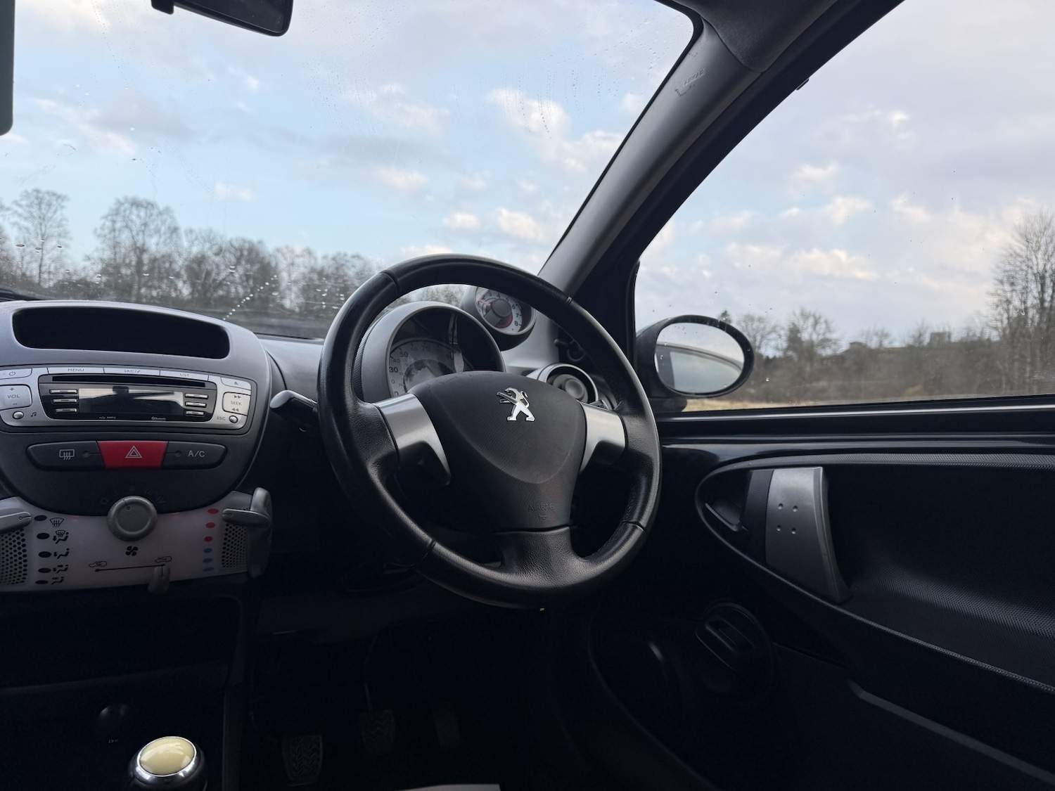 Used Peugeot 107 2014 for sale - 77801776: Photo 16