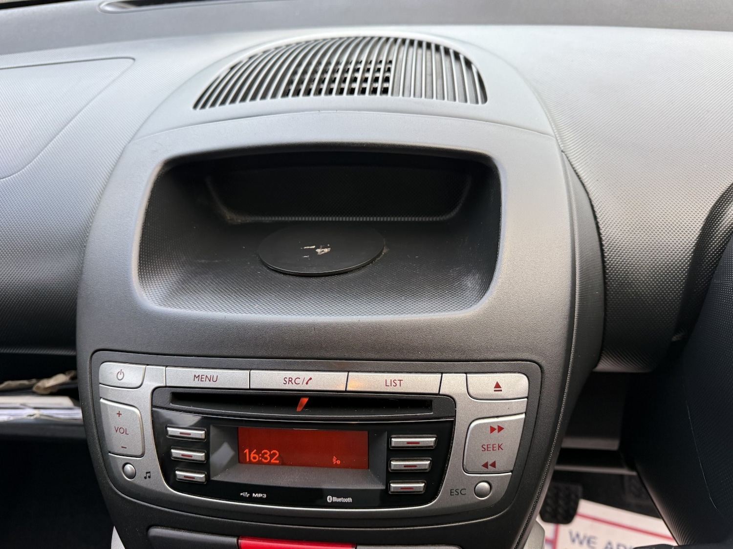 Used Peugeot 107 2014 for sale - 77801776: Photo 24