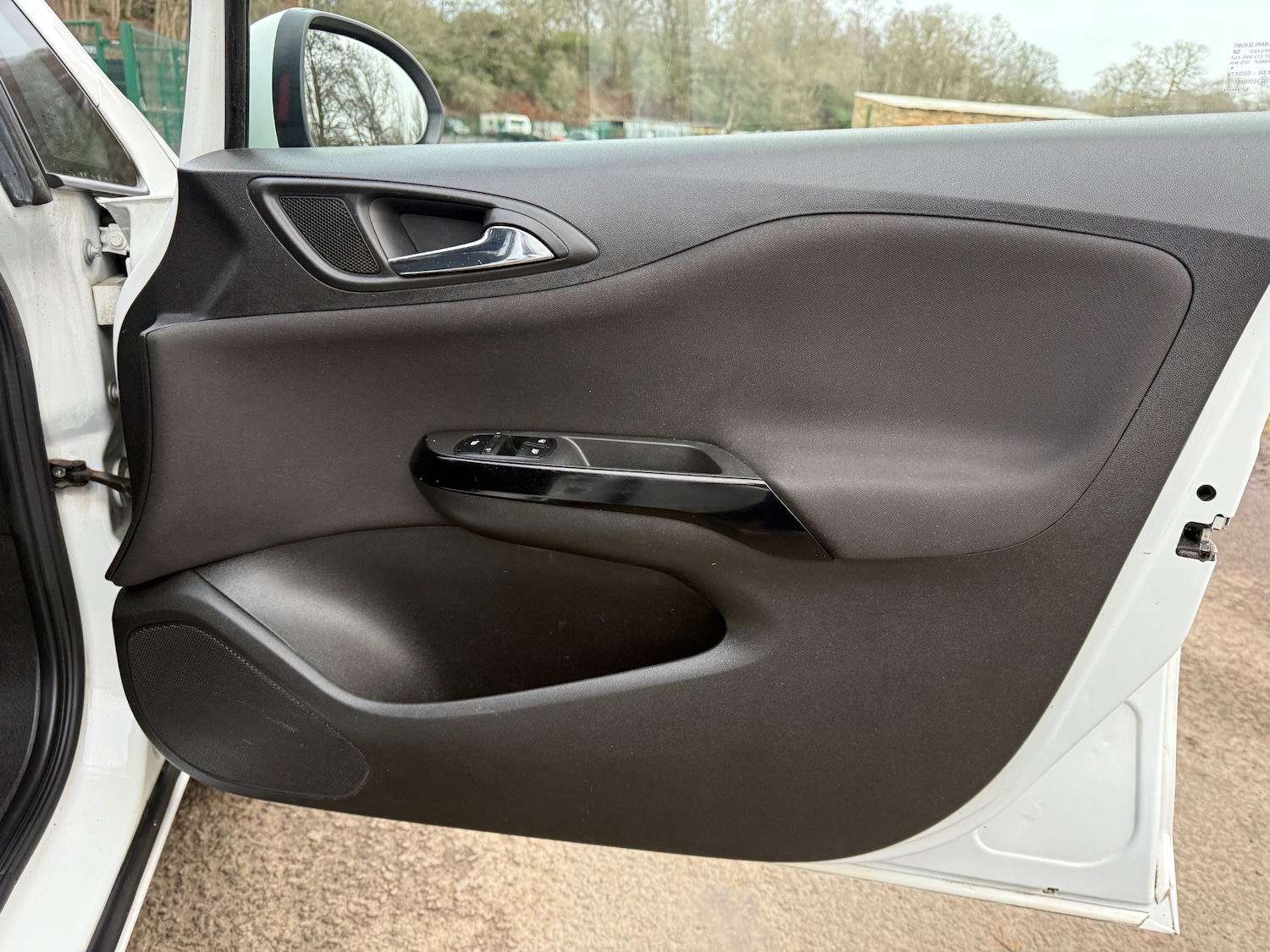 Used Vauxhall Corsa 2015 for sale - 77058733: Photo 17