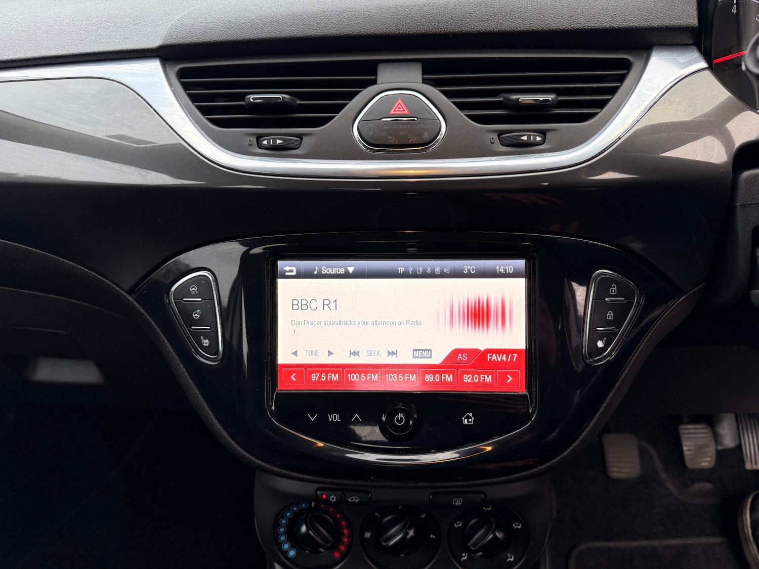 Used Vauxhall Corsa 2015 for sale - 77058733: Photo 21