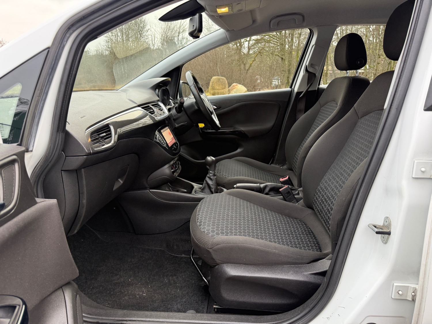 Used Vauxhall Corsa 2015 for sale - 77058733: Photo 22