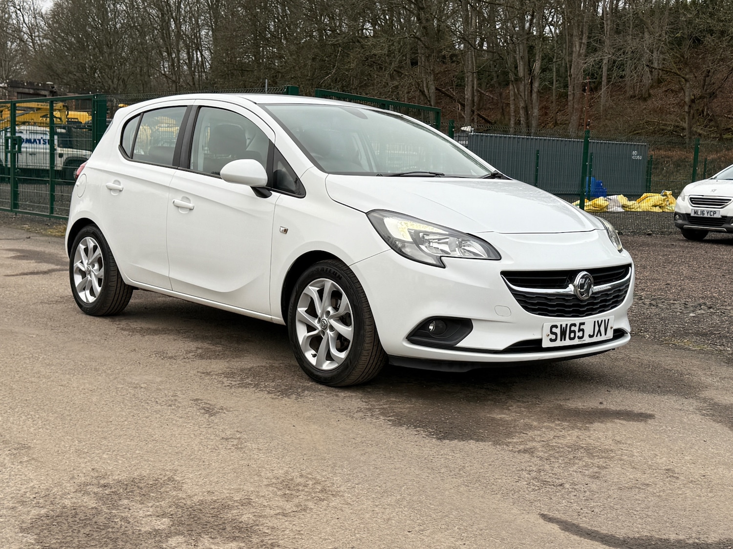 Used Vauxhall Corsa 2015 for sale - 77058733: Photo 3