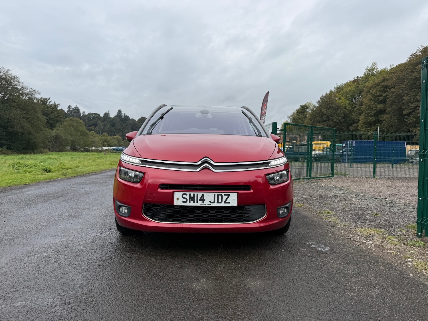 Used Citroen C4 Grand Picasso 2014 for sale - 76120396: Photo 2