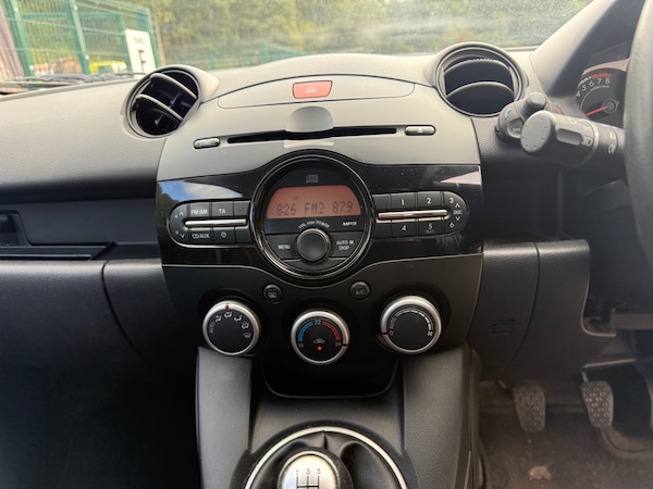 Used Mazda Mazda2 2011 for sale - 76134562: Photo 15