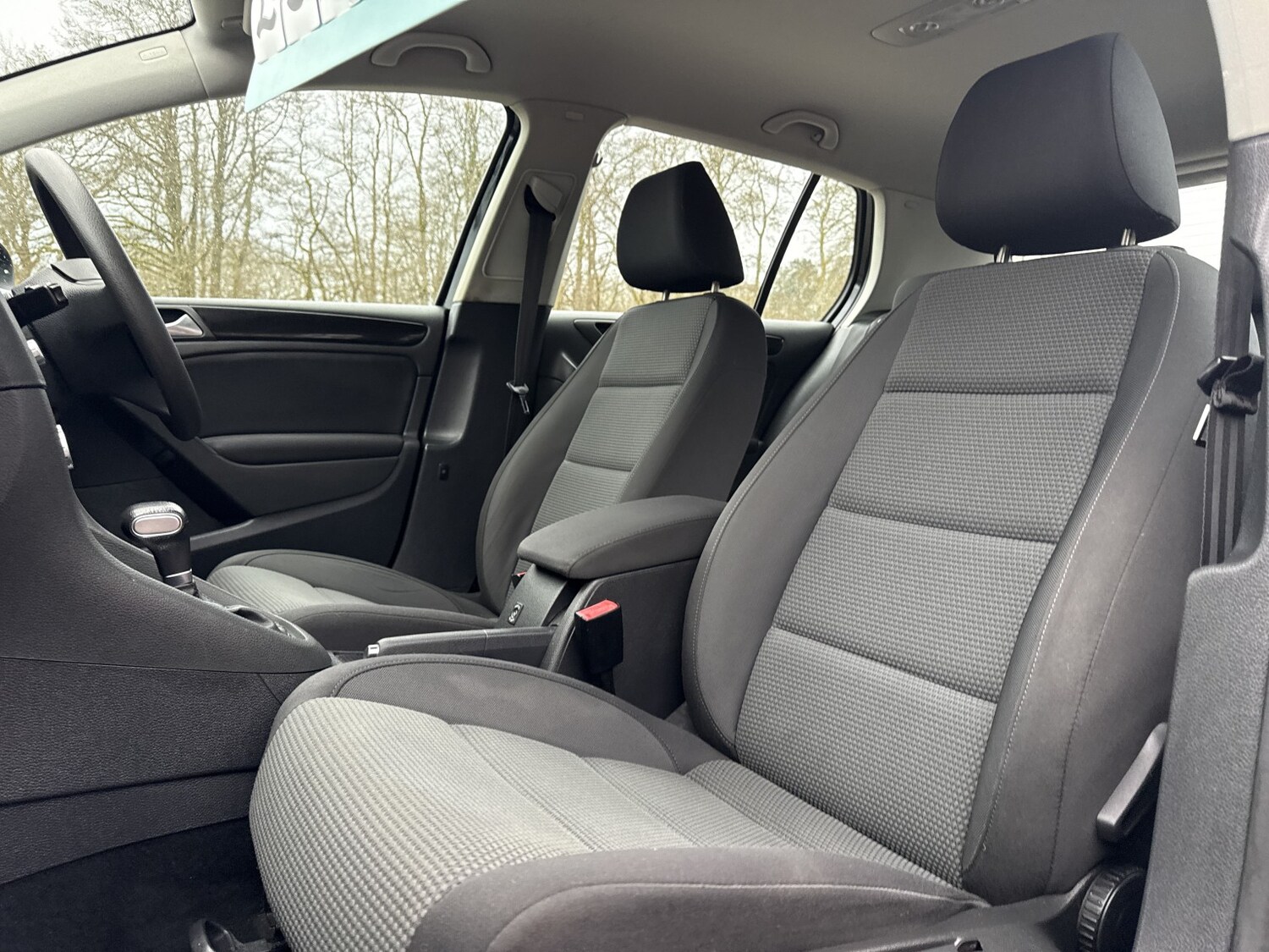 Used Volkswagen Golf 2010 for sale - 77921251: Photo 28