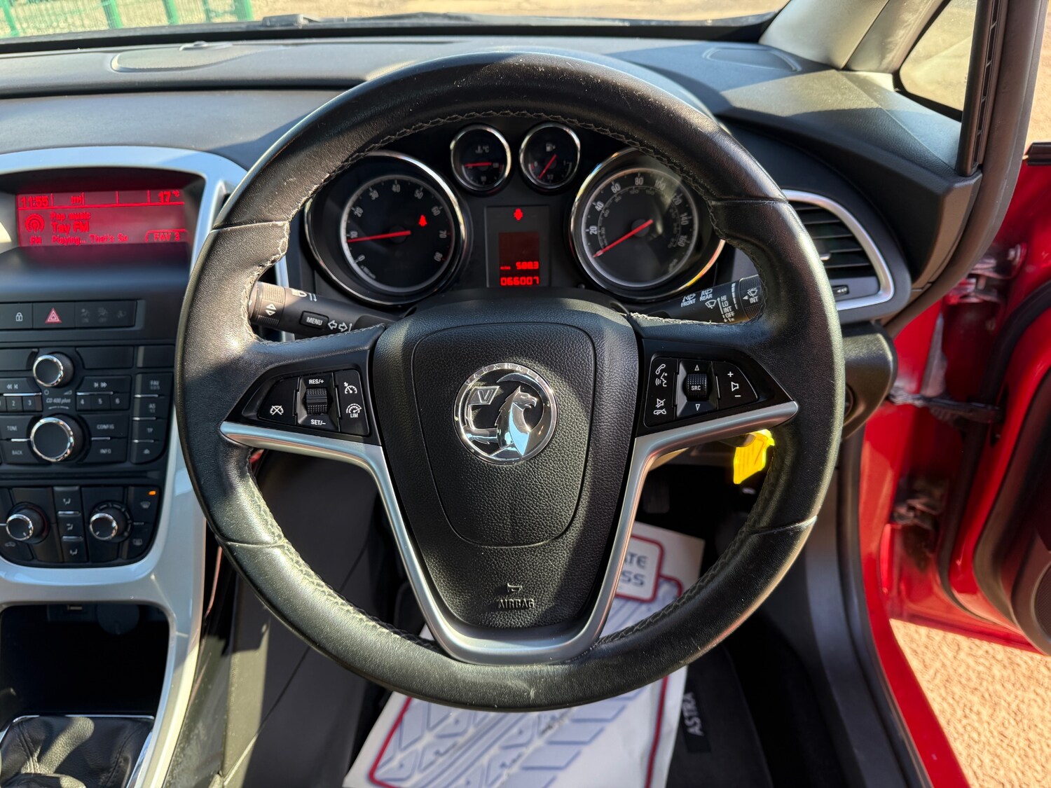 Used Vauxhall Astra 2014 for sale - 77616897: Photo 21