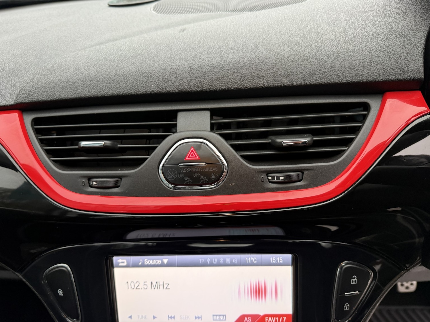 Used Vauxhall Corsa 2015 for sale - 77801774: Photo 24