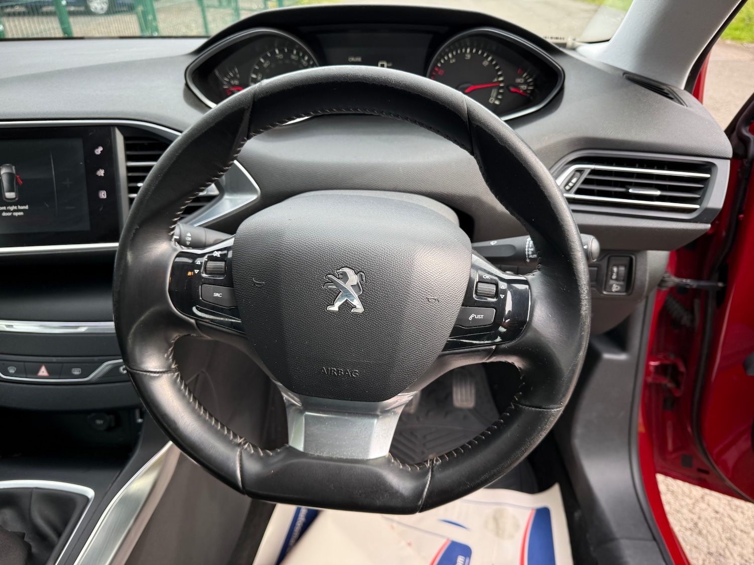 Used Peugeot 308 2015 for sale - 76104033: Photo 19