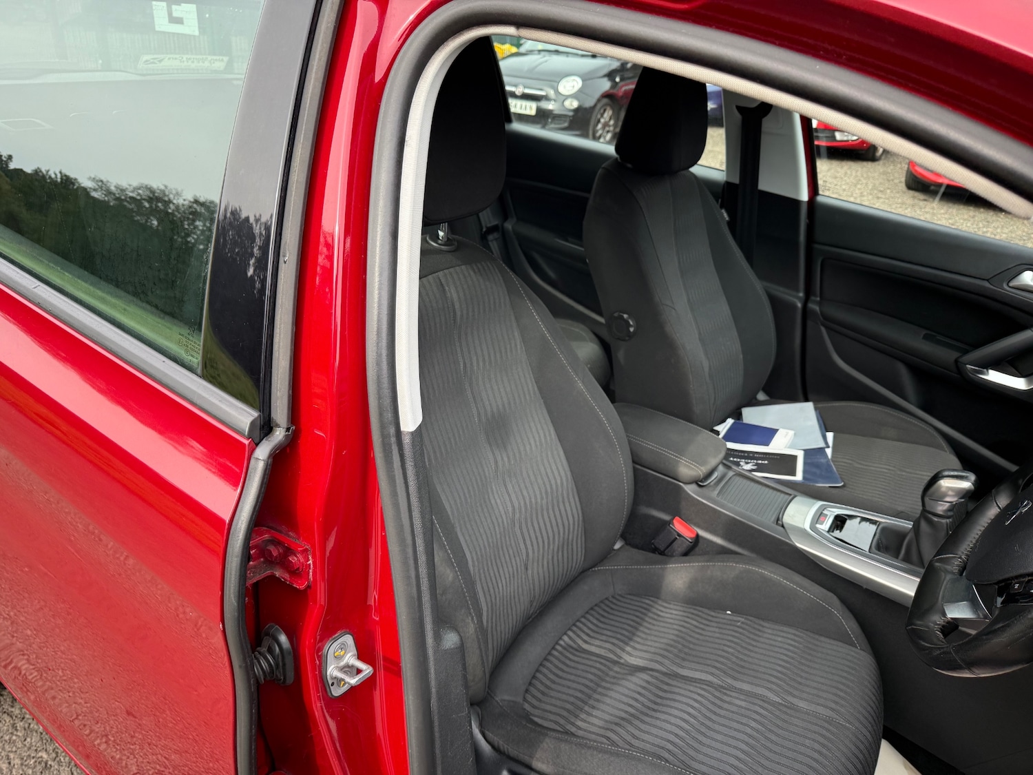 Used Peugeot 308 2015 for sale - 76104033: Photo 21